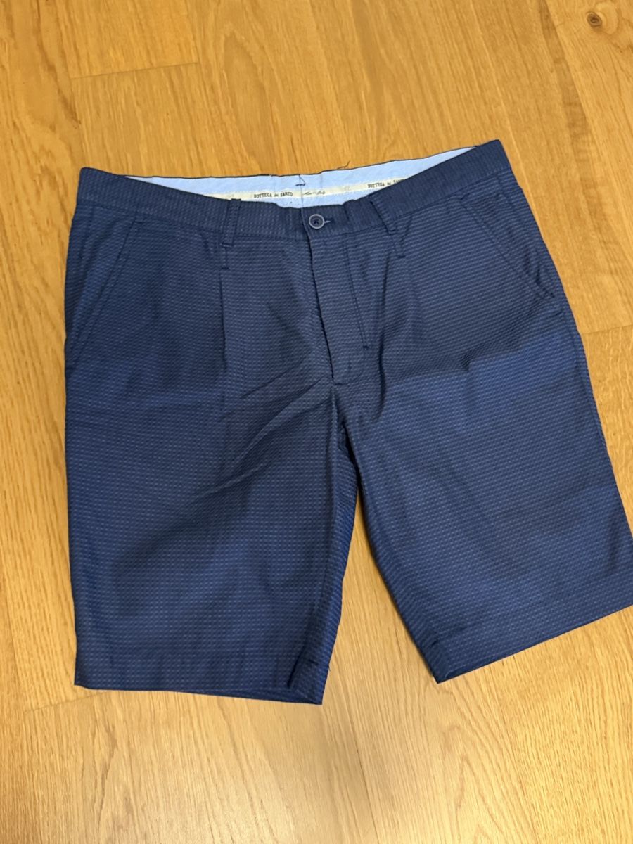 Pantaloni: Shorts – Usato da Zürich venduto da reg_vvr6
