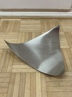 Skulpturale Dreieck Schale Edelstahl Centerpiece CH Design