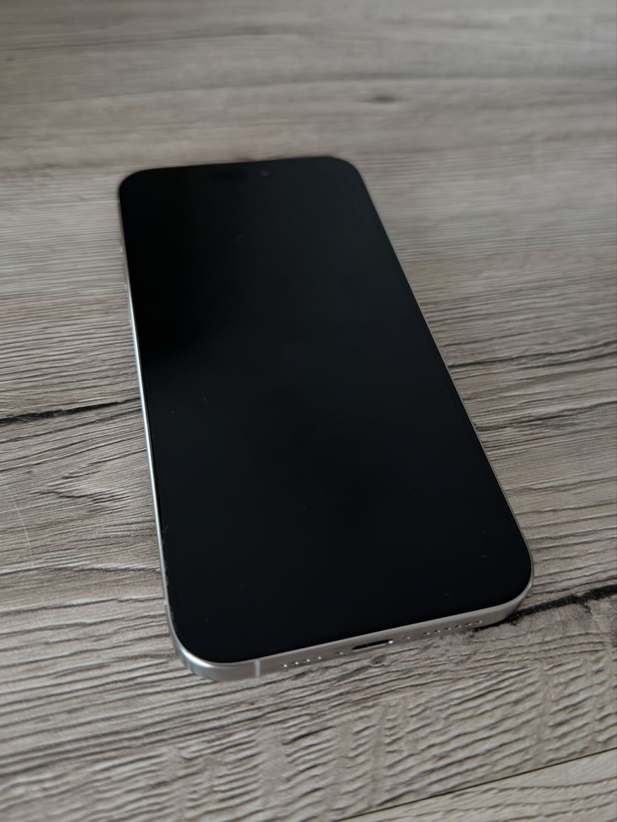 Apple Telefoni cellulari / Smartphones: iPhone 15 Pro Max – Usato da Wetzikon ZH venduto da ber_pr6n 3