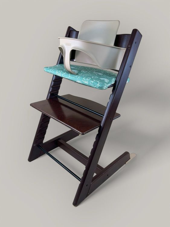 Stokke® Tripp Trapp inkl. Babyset & Kissen / Walnuss 1