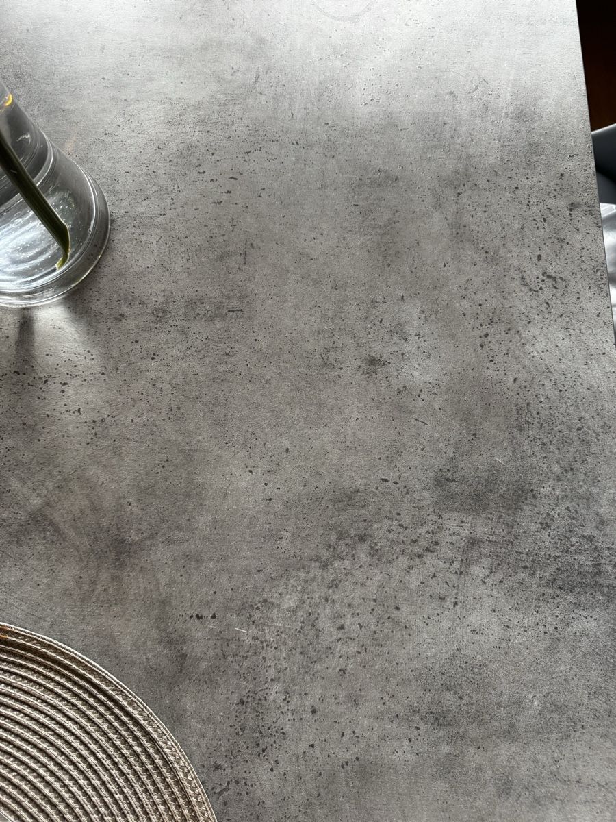 Beliani Tables: MODERN DINING TABLE 120X 80 – D'occasion à Biel/Bienne par Clau____dia95 2