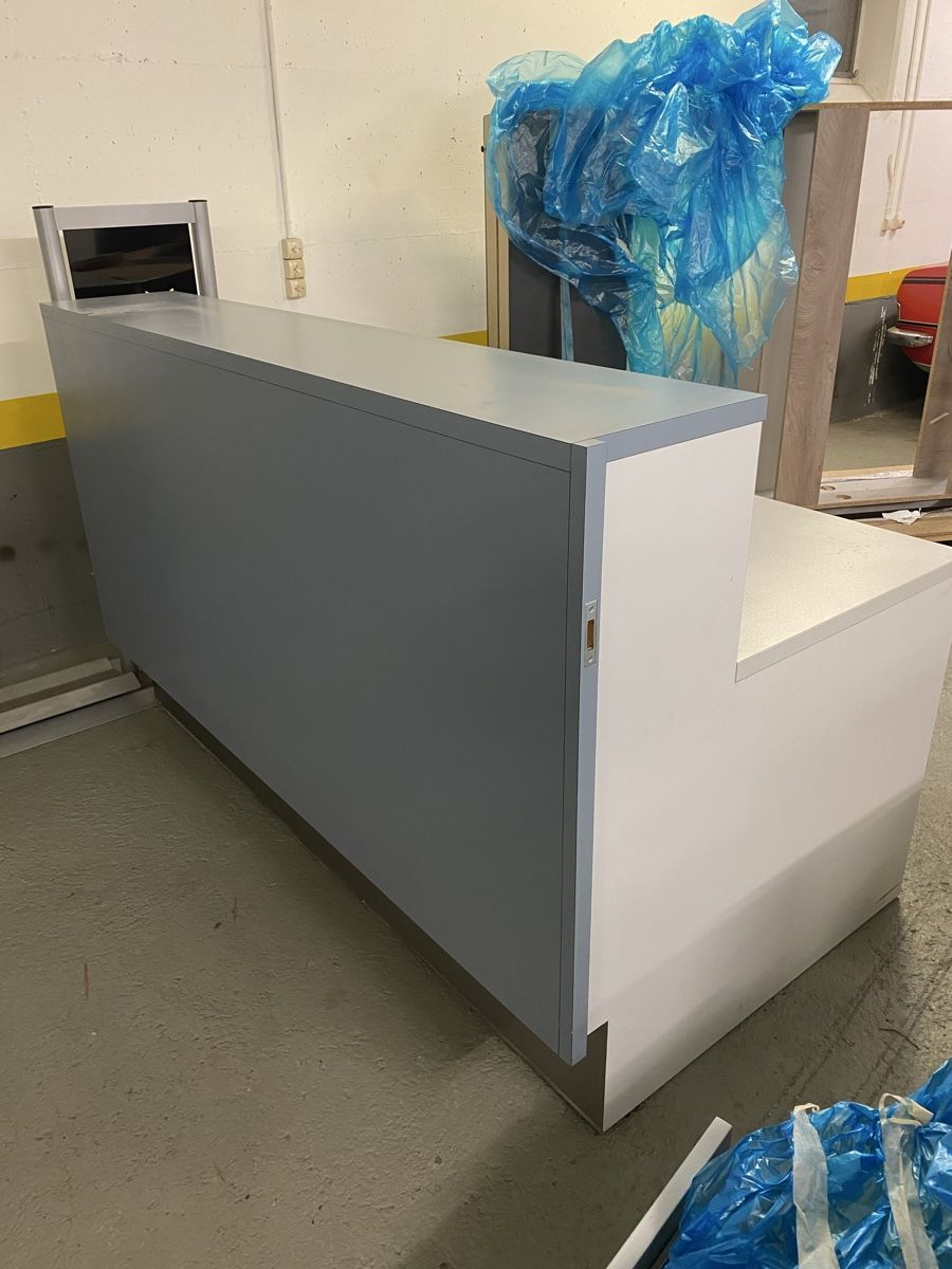 Allestimento di negozi e stand fieristici: Empfangstresen – Usato da Hägglingen venduto da Karin0802 1