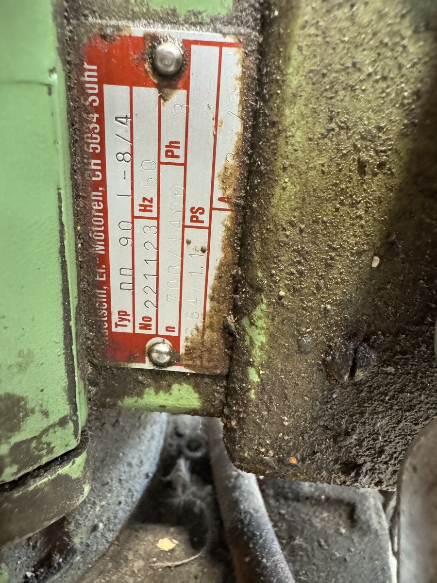 Tutte le macchine: Unterlagsboden-Glättmaschine  – Usato da Buchs SG venduto da Golfic99 2