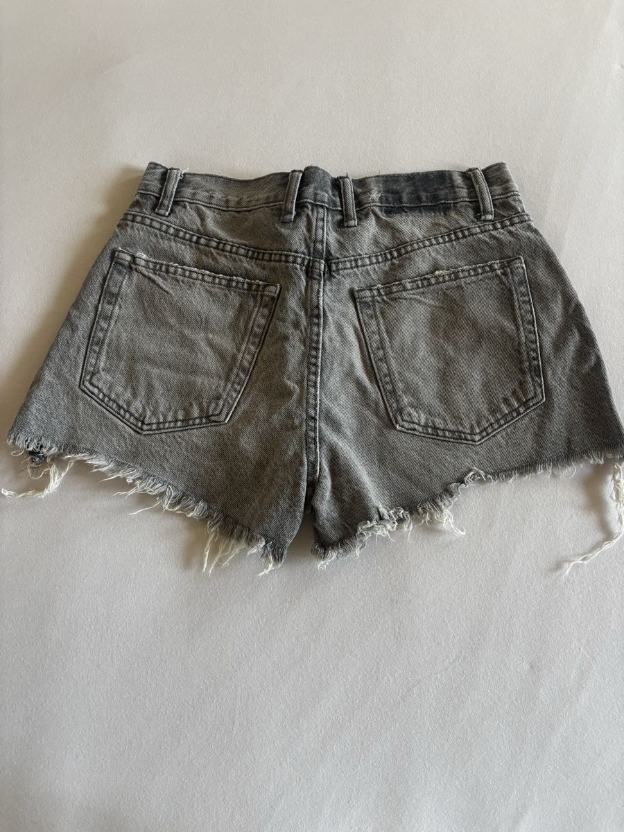 Zara Hosen: short Zara – Neu (gemäss Beschreibung) aus Vouvry von sha_rk5q 2