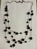 Elegante dunkelgrüne Kugelkette, 3-reihig