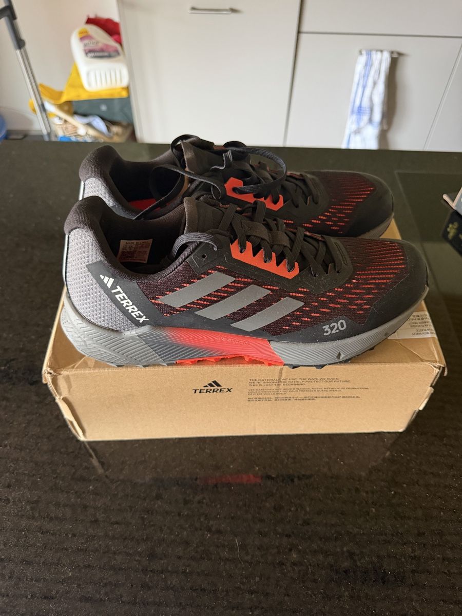 Adidas Chaussures hommes: Adidas Terrex Schuhe – Neuf (Voir description) à Güttingen par JeffreyGucc