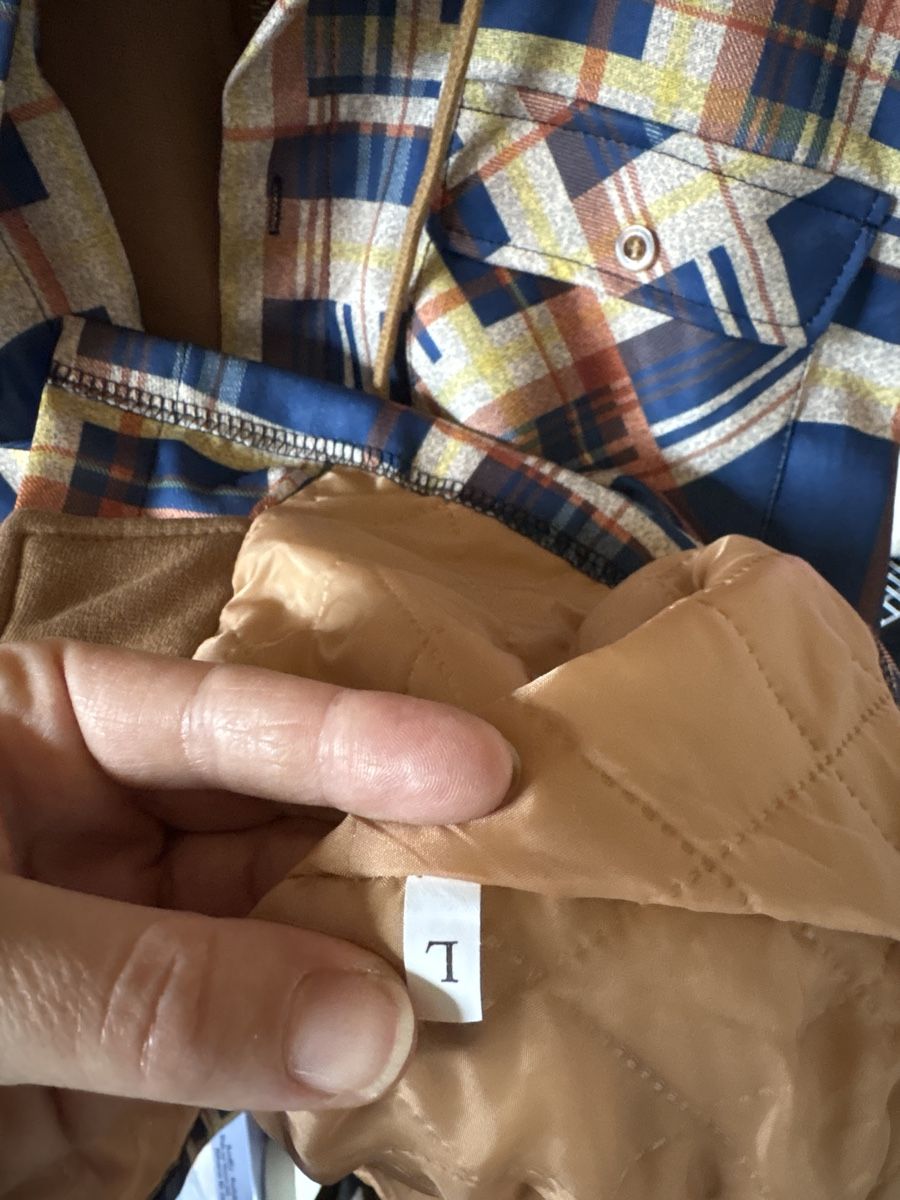 Jacken: Jacke mit Kuputze Gr. L – Neu (gemäss Beschreibung) aus Rümlang von baselsale1 3