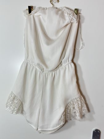 Vintage Lace Trim Romper - Perfect for Summer Days!