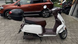 Gepflegter Roller Zahara 125i