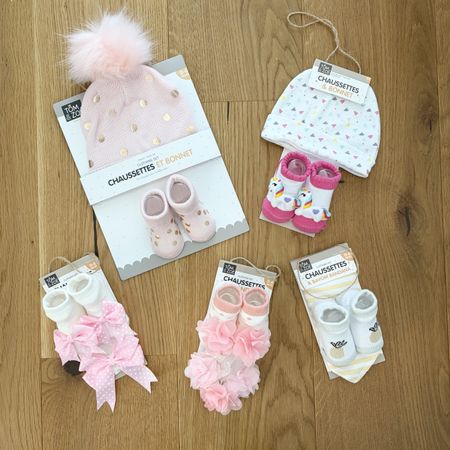 Baby-Set: Mütze, Lätzchen & Söckli, Grösse 0-6 Monate