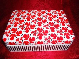 Dekorative Blechdose, rot-weiss gemustert, Vintage Style