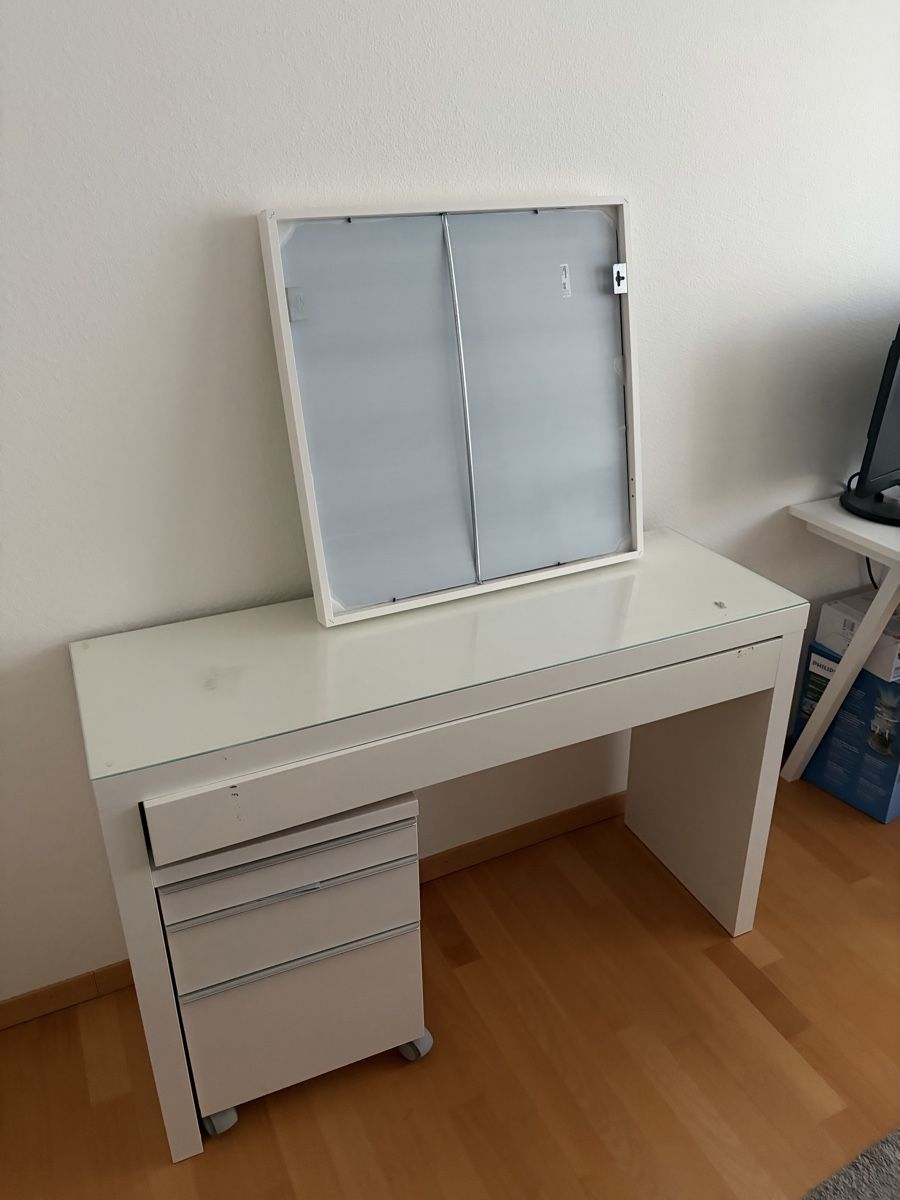 Schminktische: Schminktisch – Gebraucht aus Urdorf von pav_bhh2