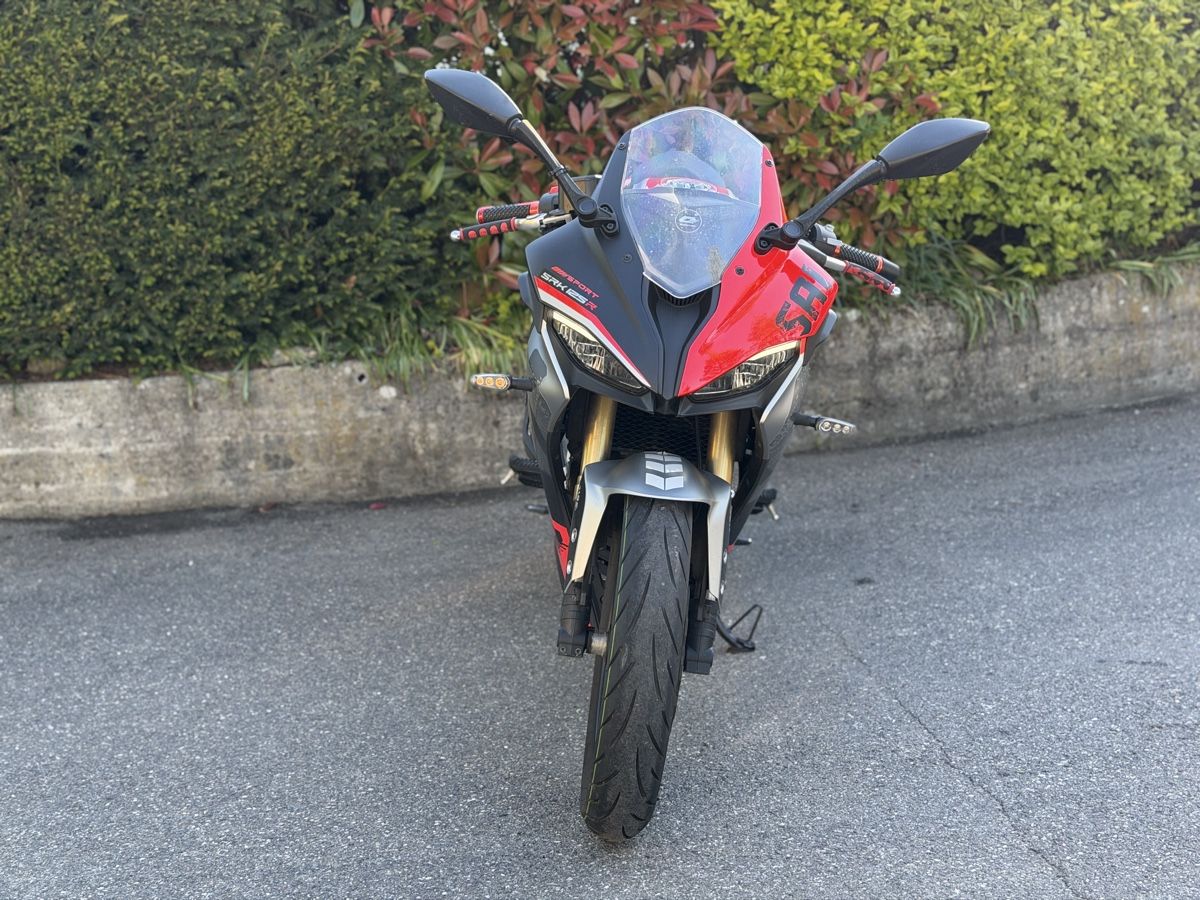 Strasse: QJMOTOR SRK 125 R 2025Jg – Gebraucht aus Zullwil von Autocentersalii 1
