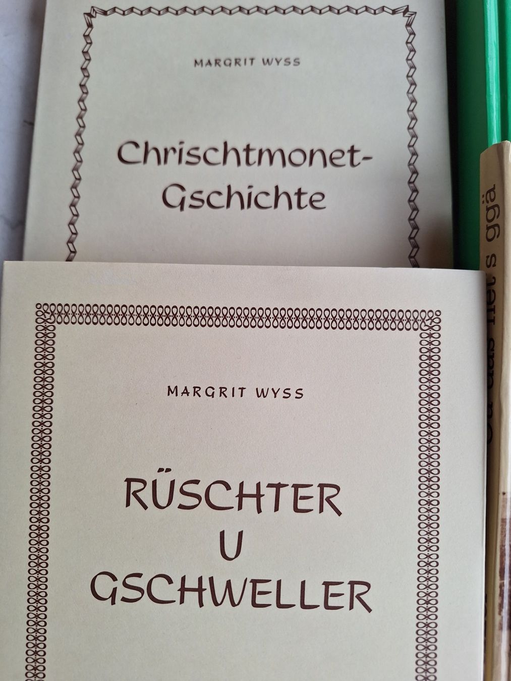 Libri: 10 STK BÜCHER BUCH MUNDART – Usato da Huttwil venduto da Kunterbuntli 1