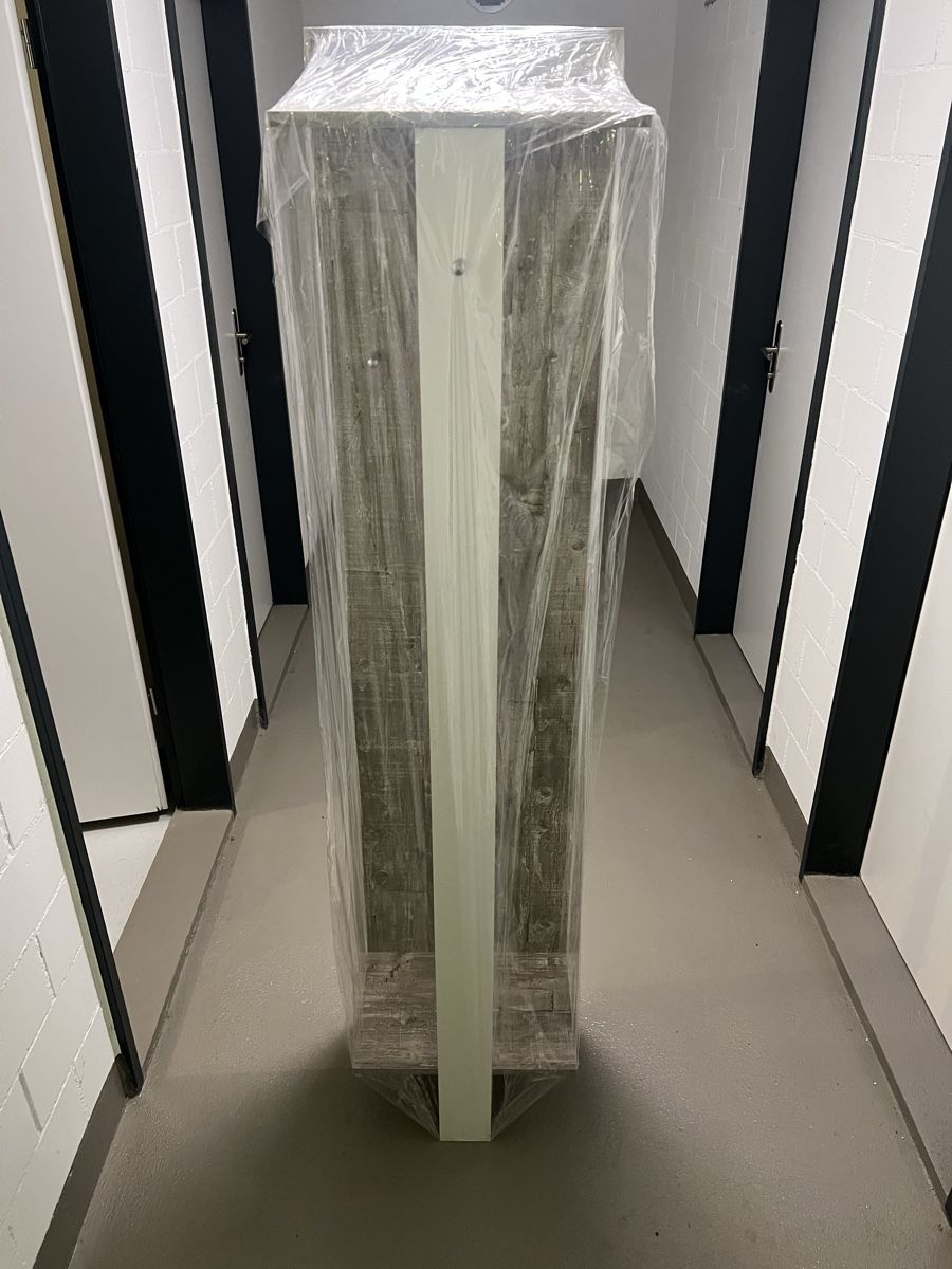Guardaroba: Garderobe Beton-Look, Holz! – Usato da Widen venduto da kev_f5vk 6
