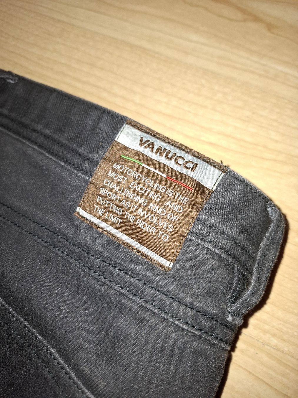 Vanucci Jeans: Vanucci Kevlar Motorradhosen – Usato da Ammerswil AG venduto da Treemountain 2
