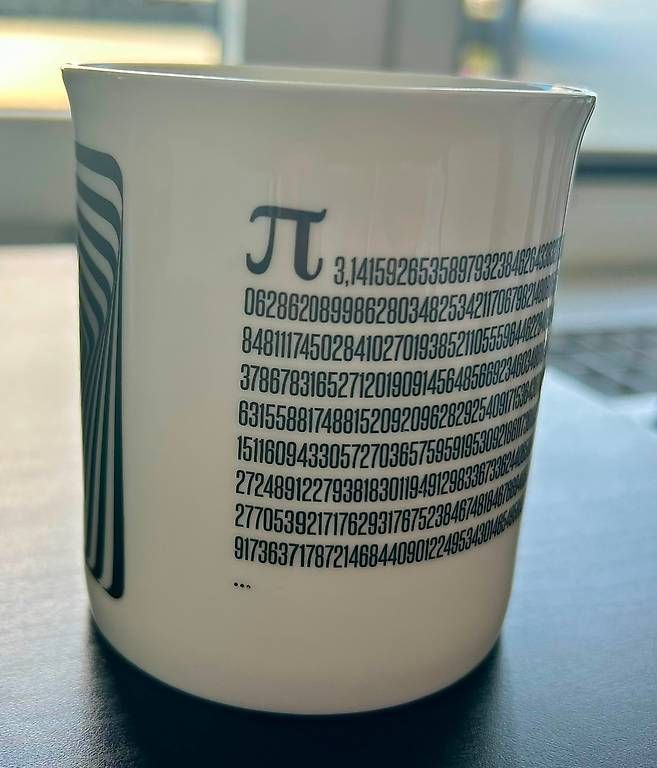 Tazze: Tasse mit Pi-Symbol – Usato da Zürich venduto da chi_mf67