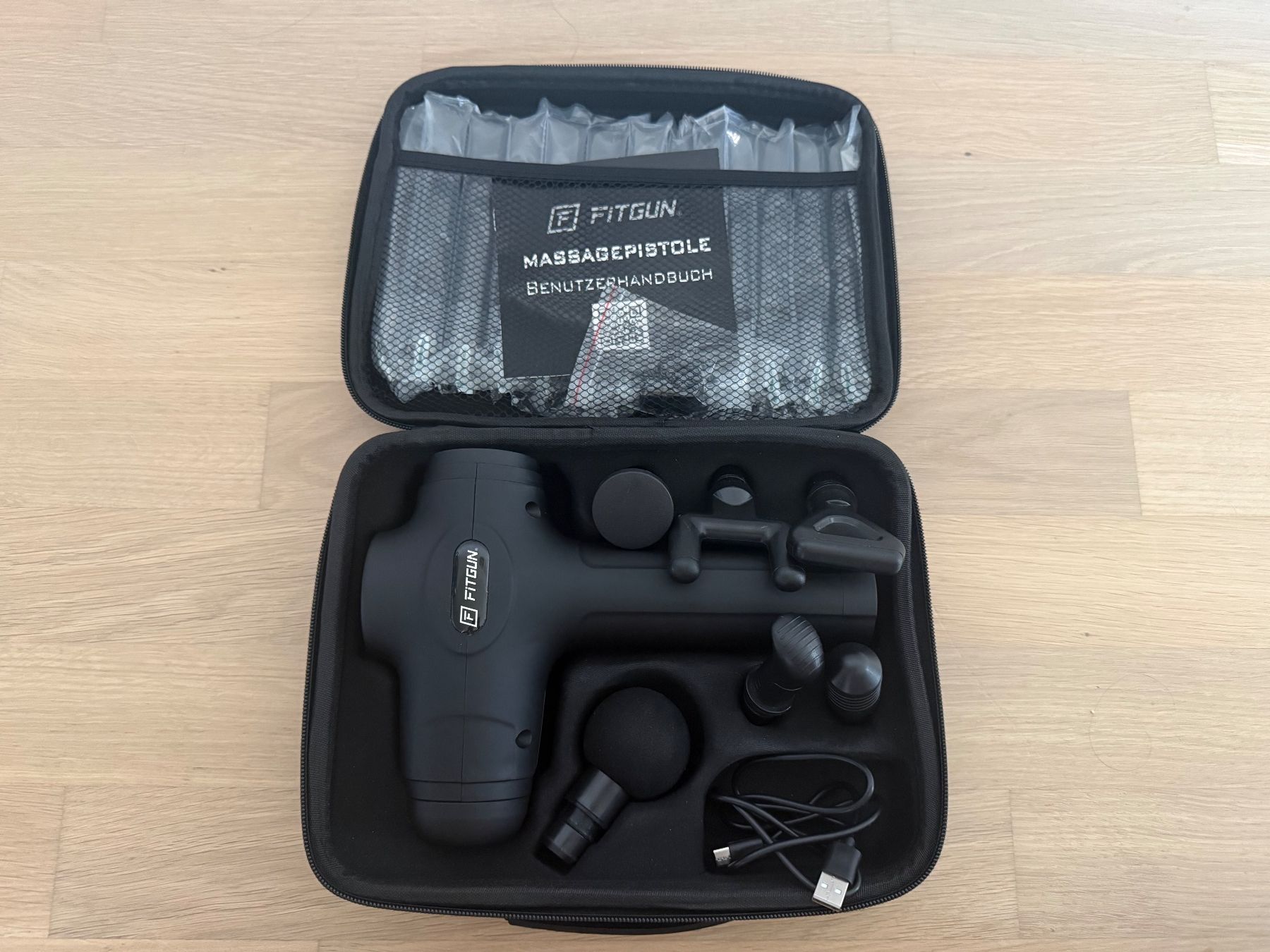 Massagegeräte: Fitgun Massagepistole – Neu und originalverpackt aus Spreitenbach von leo_gn8f 2