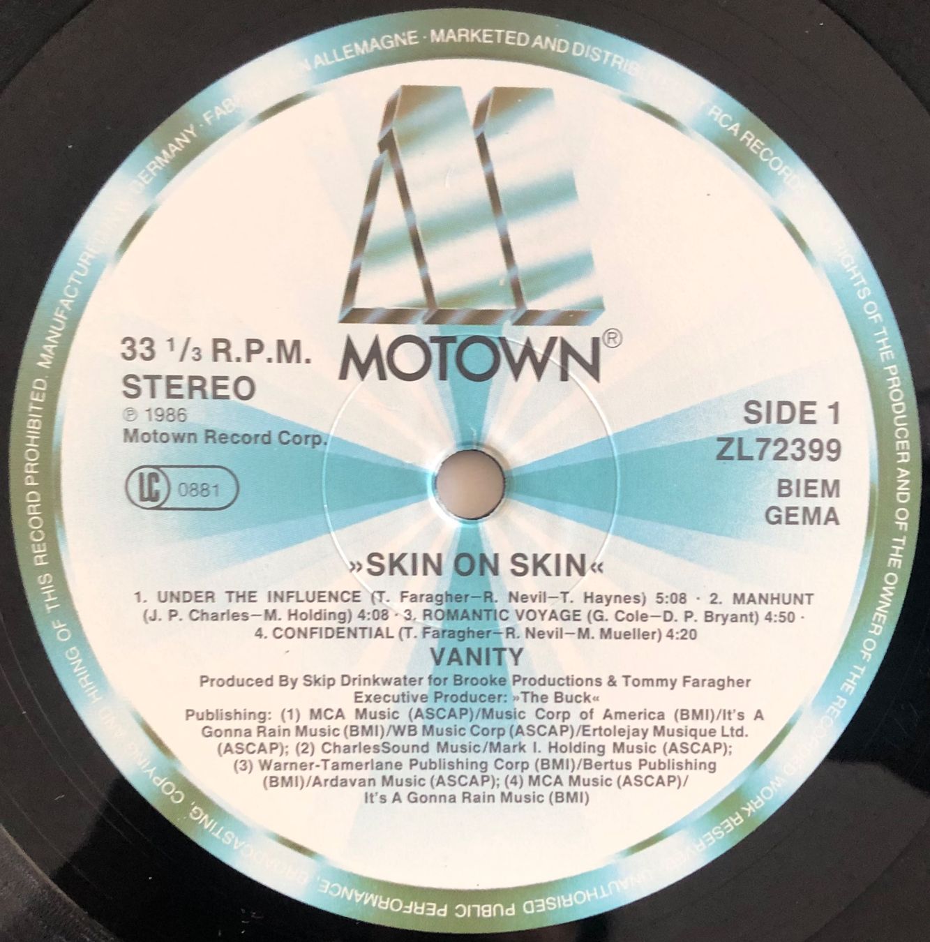 Dischi in vinile: VANITY - SKIN ON SKIN – Usato da Poliez-Pittet venduto da Newtown-Records 3