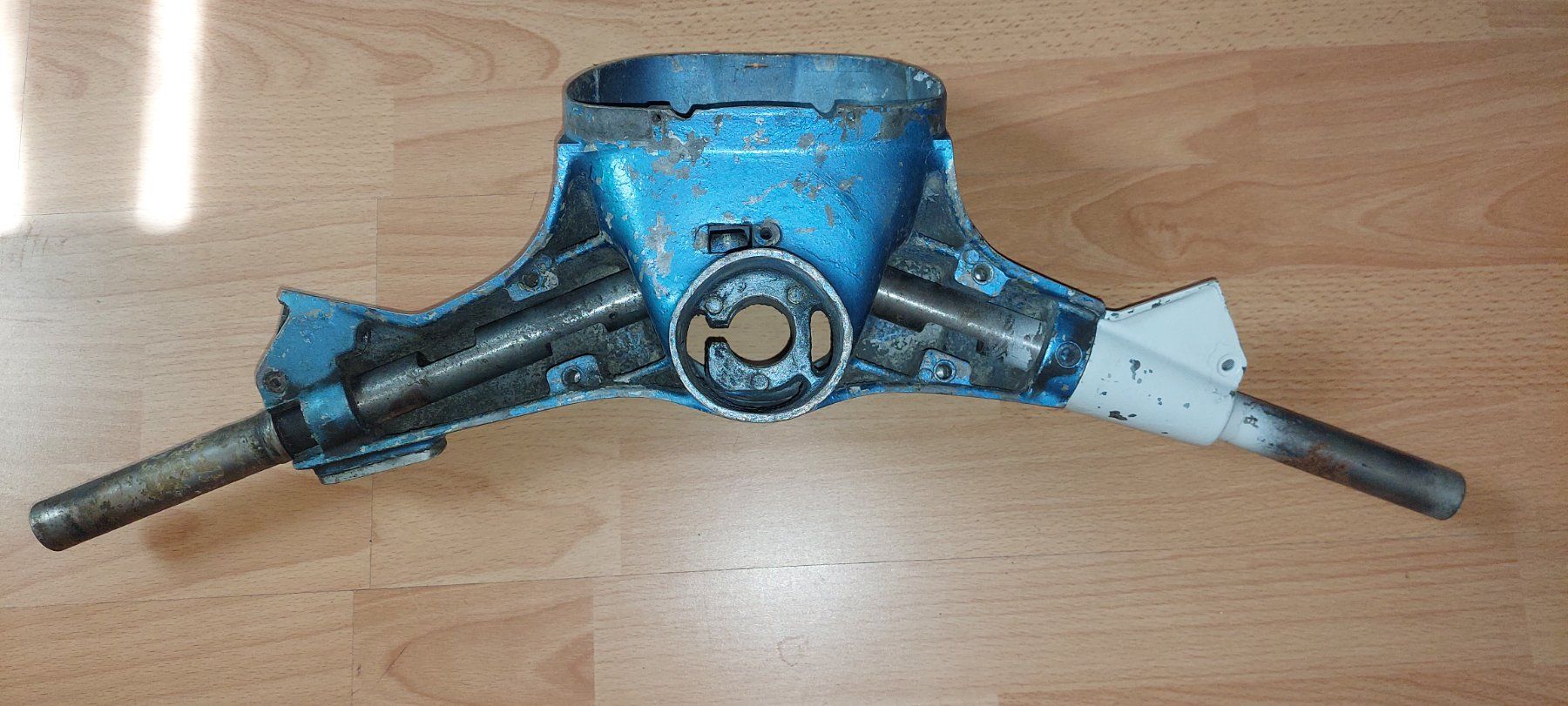 Vespa Scooter: Vespa Lenker Trapez – Usato da Zürich venduto da Mariaant 2