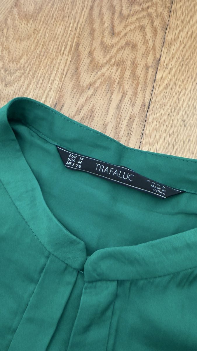 Zara Camicette: Zara Emerald Satin Blouse , size M – Usato da Zürich venduto da ana_782l 2
