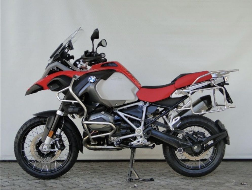 BMW Touring: BMW R1200GS Adventure ABS Modell 2018 mit LCD Display  – Usato da Hittnau venduto da R1200gs