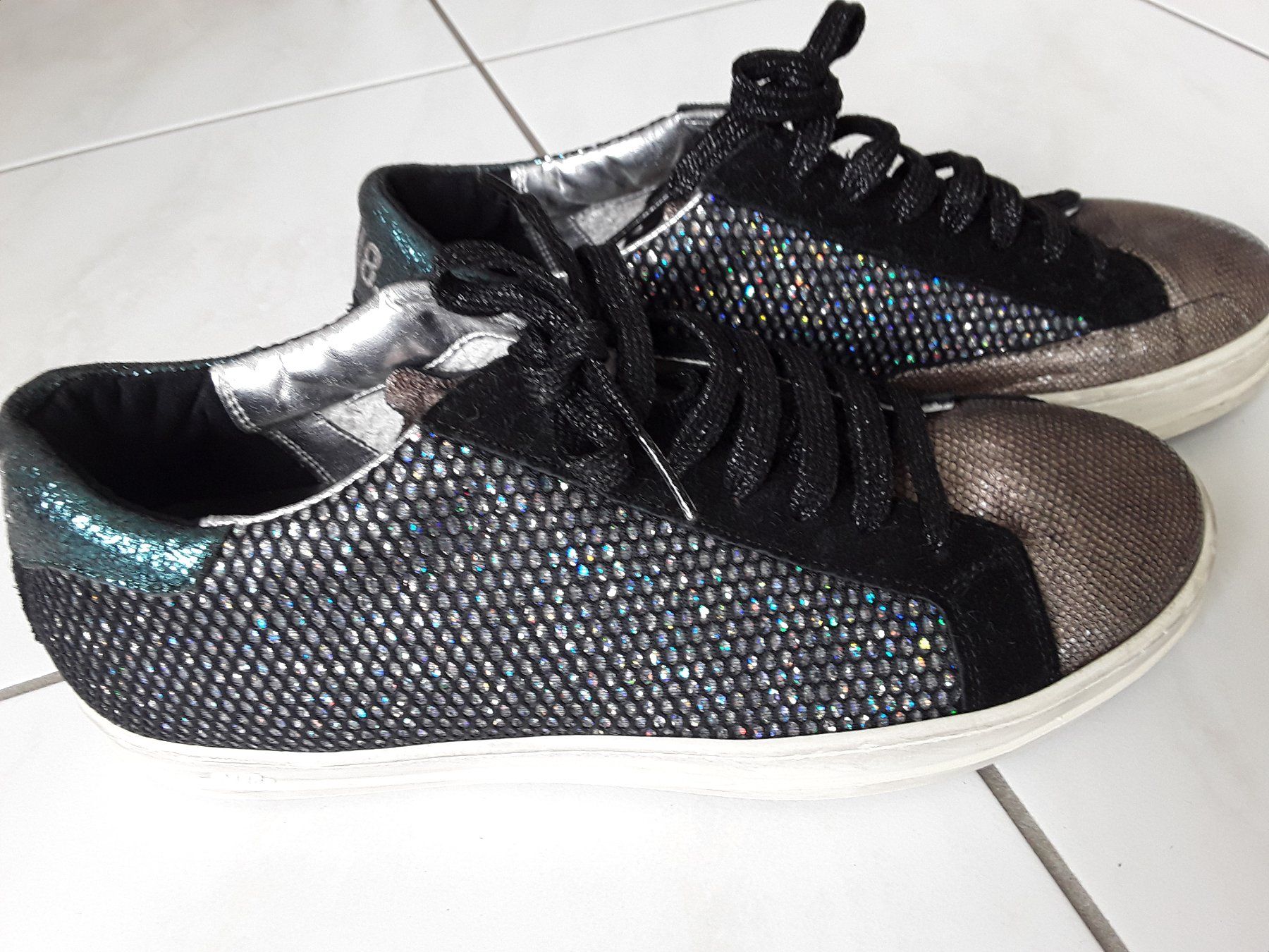 Scarpe da donna: Cooler Schuh Gr. 40 – Usato da Heimberg venduto da Samprof