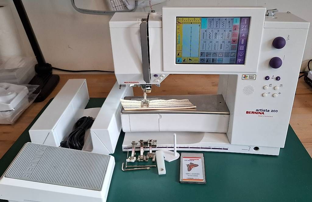 Bernina Macchine da cucire: BERNINA Artista 200 – Usato da Grub SG venduto da mar_2yfd