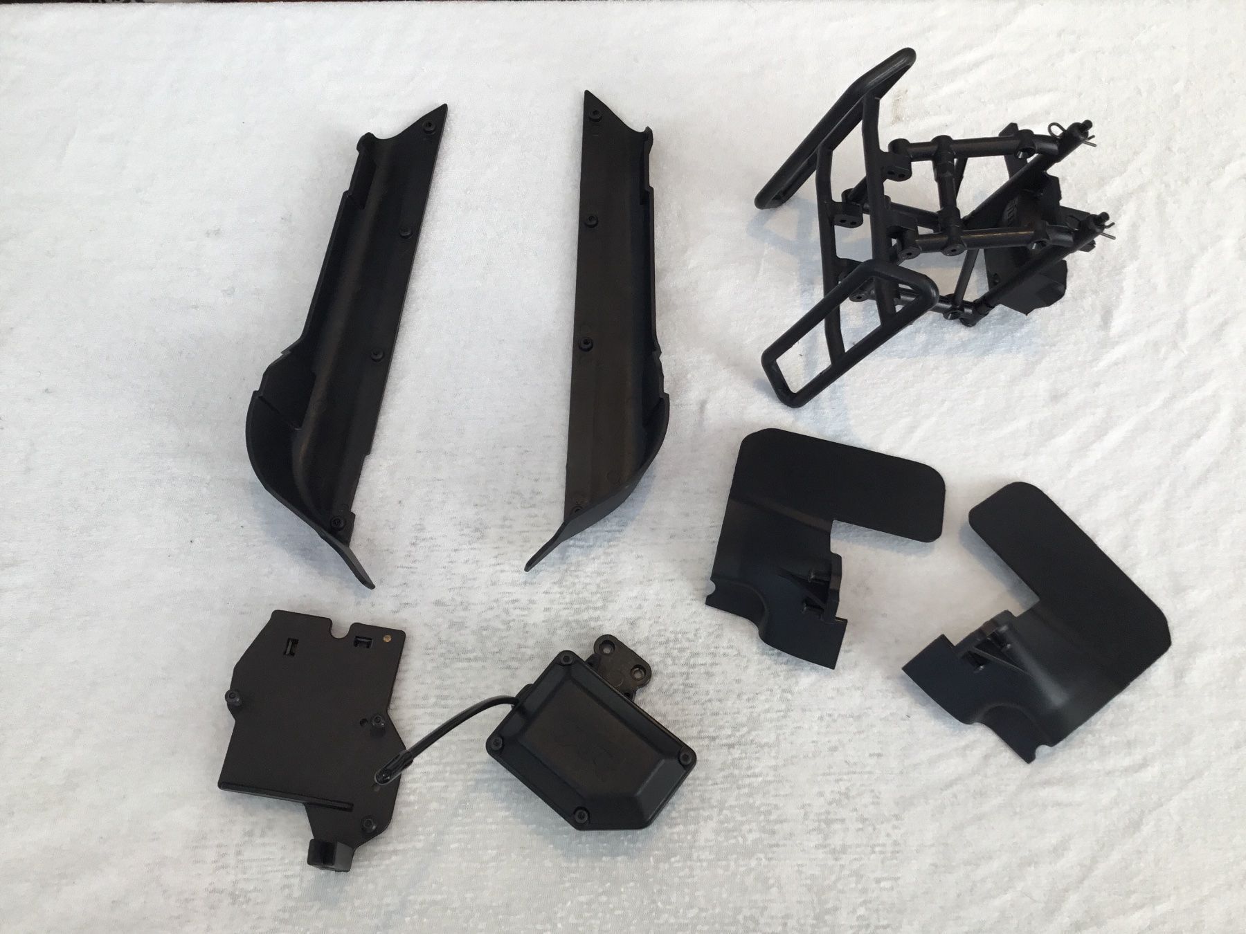 Arrma RC Modellbau: Arrma Kraton EXB 1:8 Empfängerbox etc. – Neu (gemäss Beschreibung) aus Büsserach von Swissbluesmobile 2