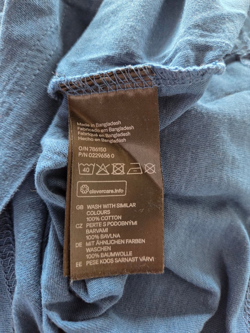 H&M T-shirt: H&M Basic T-Shirt XS Dunkelblau 100% Baumwolle – Usato da Rothenburg venduto da RaphiS549 3