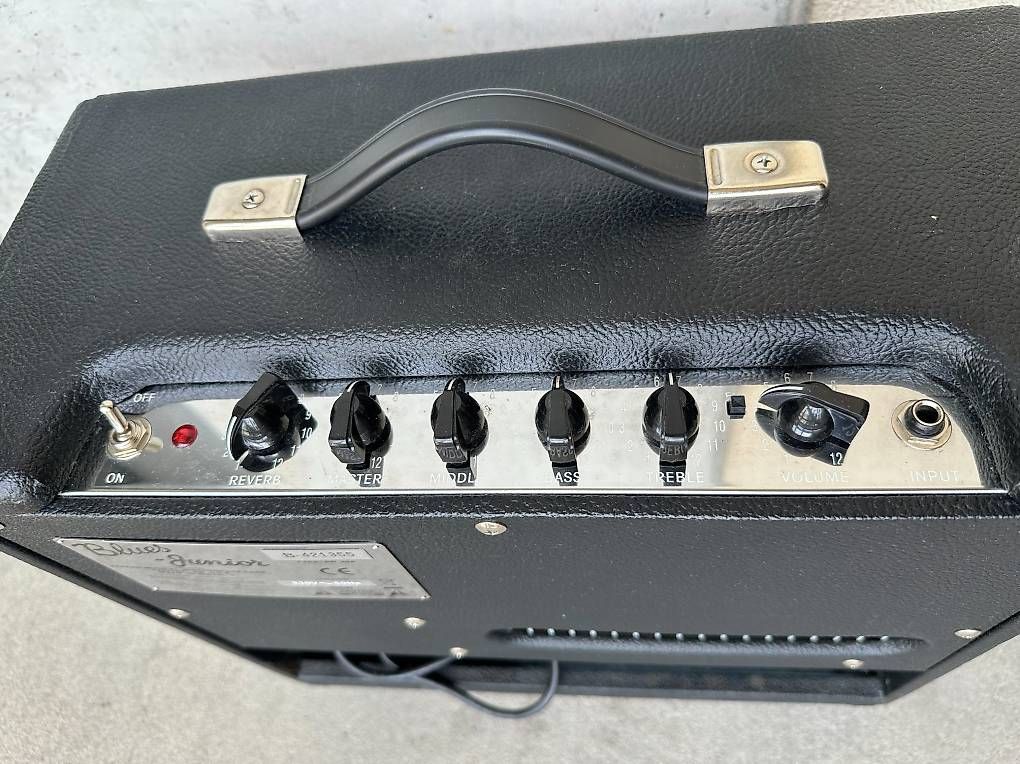 Fender Amplificateurs: Fender Blues Junior - Gitarren Amp / Verstärker – D'occasion à Zürich par sg03 3
