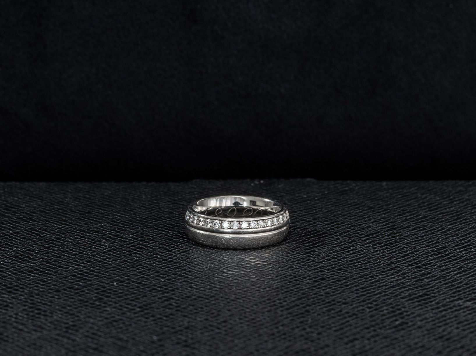 Anelli: Ring Palladium mit 16 Diamanten 0.24ct., Gr. 49 – Usato da Uster venduto da _elloga_
