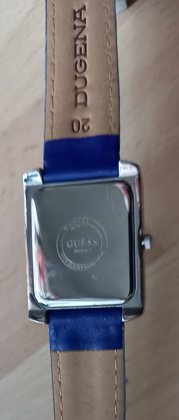 Guess Uhren: Guess Armband Uhr Quarz – Gebraucht aus Adliswil von cha_fq9f 3