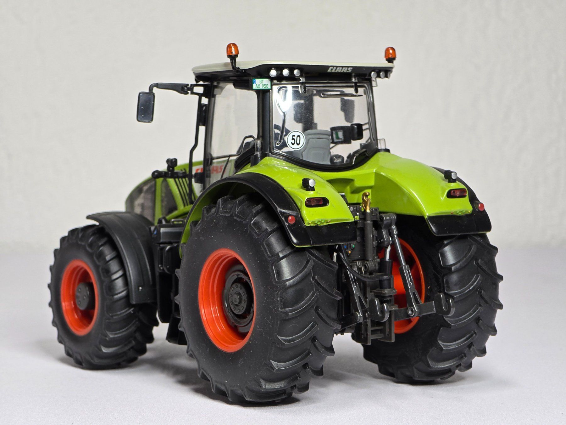 Wiking Modellbausätze & Standmodelle: Wiking, 077314, Claas 950 Axion, Vitrine – Neu (gemäss Beschreibung) aus Kloten von Nicola2 7
