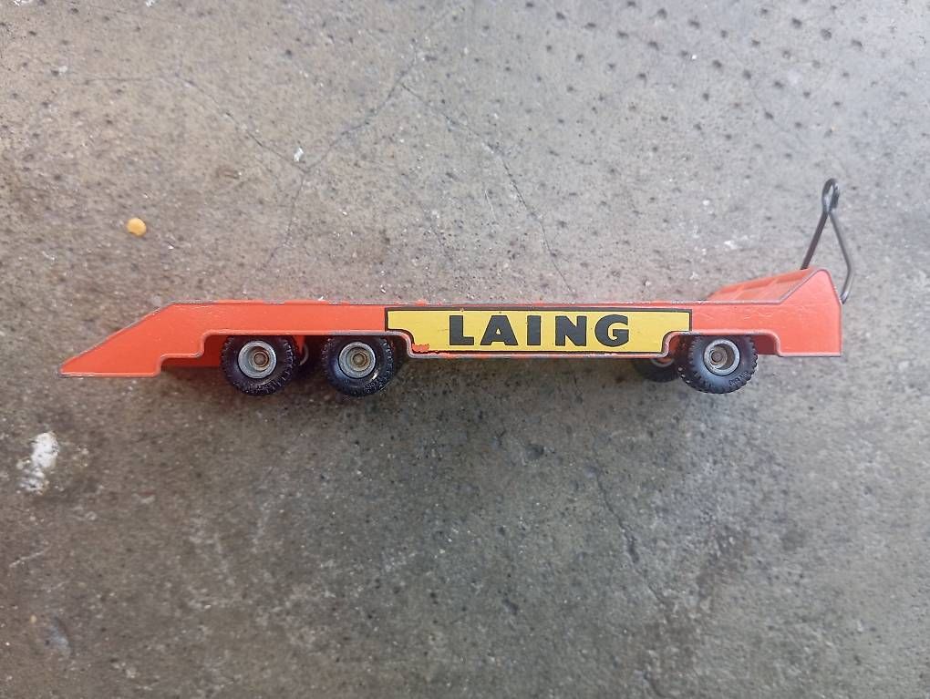 Matchbox Modellautos: Laing  No 8 Matchbox Trailer – Gebraucht aus Basel von Petergunn 1