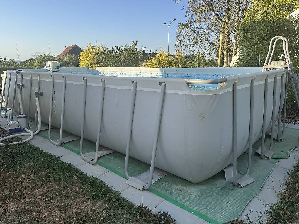 Piscine: Aufstellpool – Usato da Buchackern venduto da Ballonzoellig