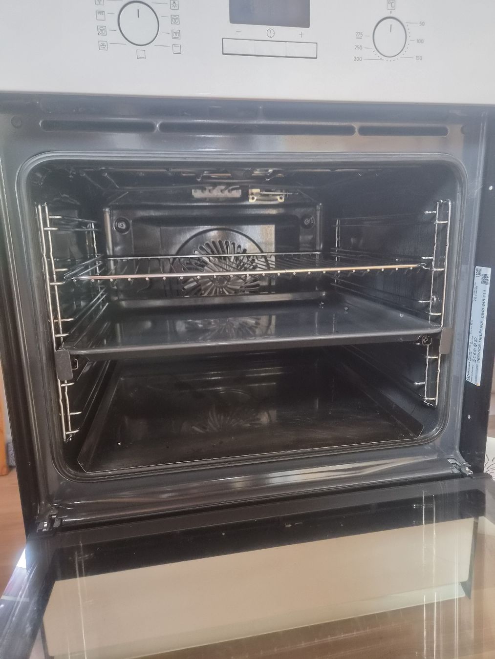Electrolux Fours: Electrolux Backofen EB7L4WE Umluft A+ 71L Weiss – D'occasion à Safnern par ROEDGM 1