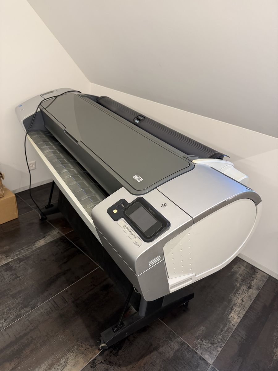Imprimantes: HP DESIGNJET T790 – D'occasion à Rüti ZH par Digen999