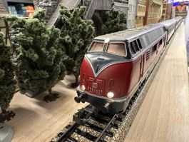 Märklin 3021 DB V200 Personenzug mit Schlusslicht