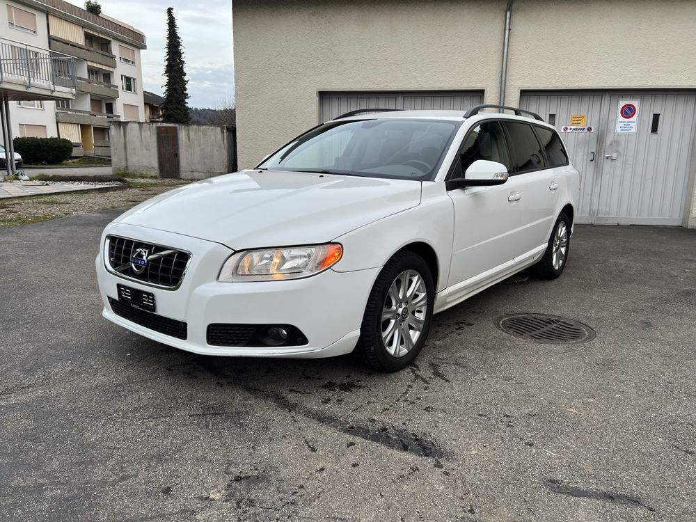 Volvo V70 D5 AWD