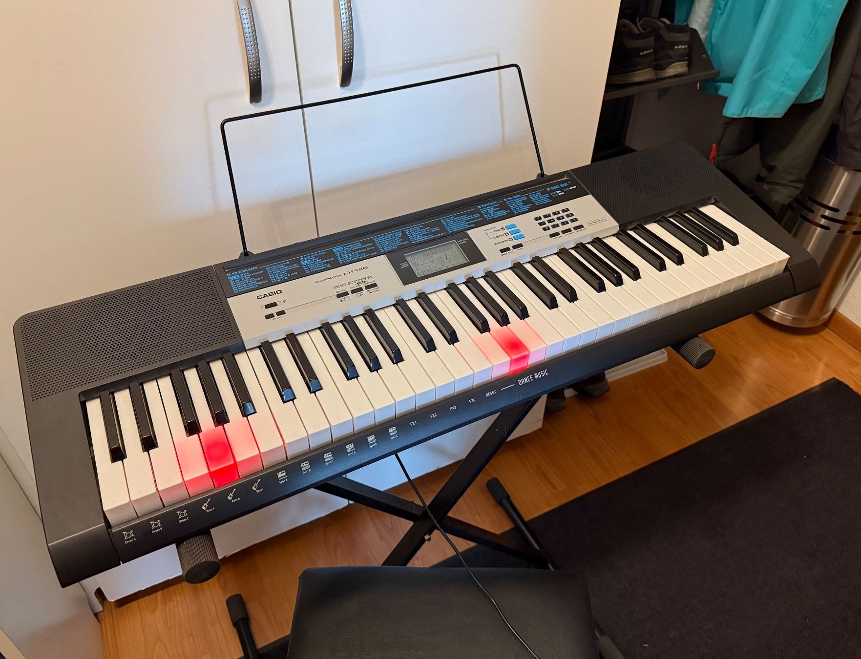 Casio Instruments de musique: Keyboard Set Casio – D'occasion à Gerlafingen par sternrose 1