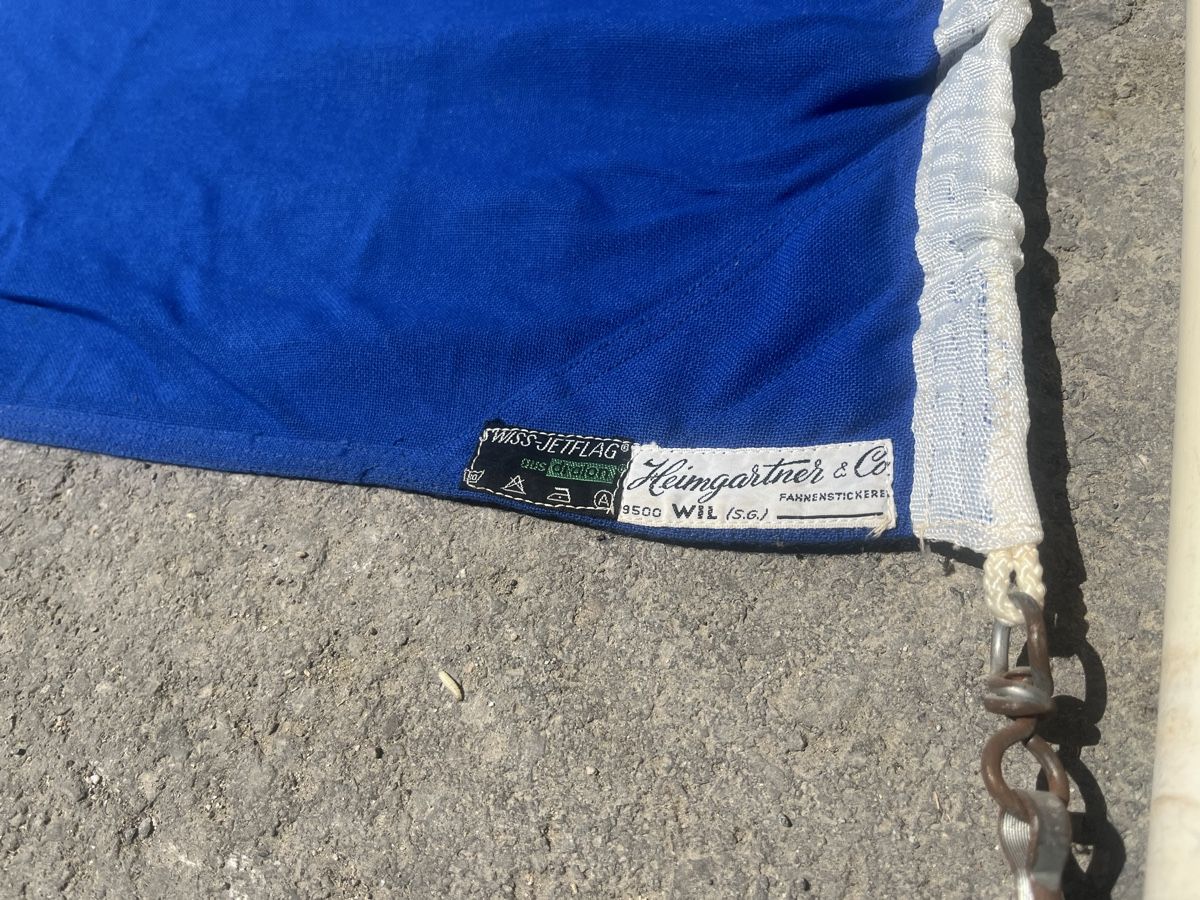 Bandiere: Alte Gemeinde-Fahne "Stansstad" gross! – Usato da Wiesenberg venduto da swissantik 6