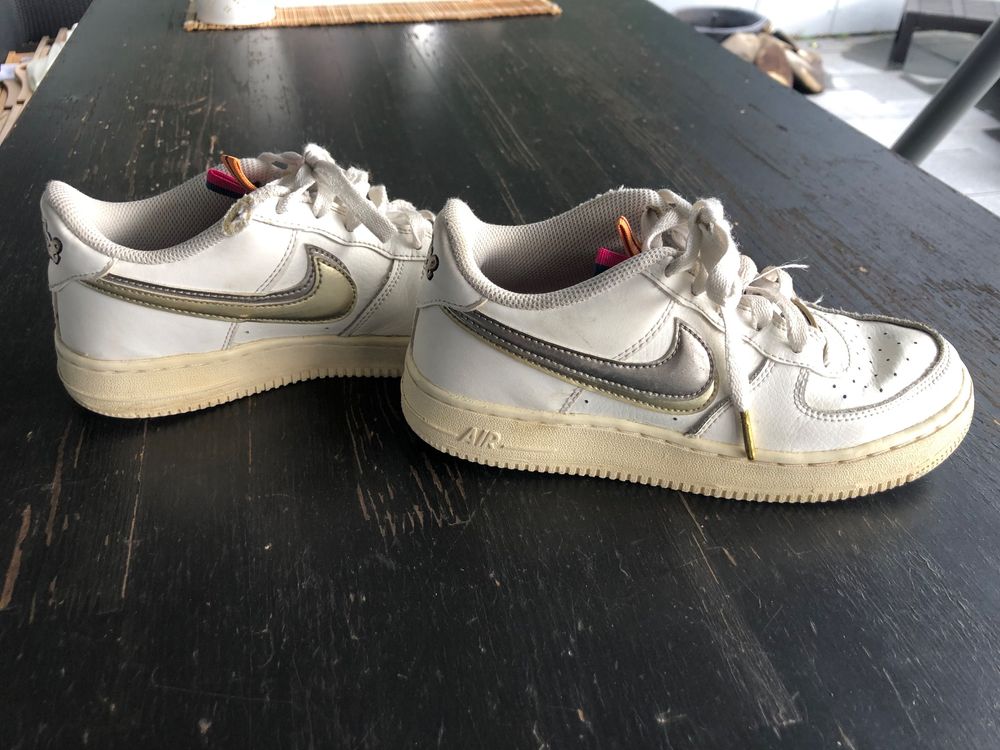 NIKE Air Force 1 LV8 GS Sneaker weiss Gr. 37 5 Acheter sur Ricardo