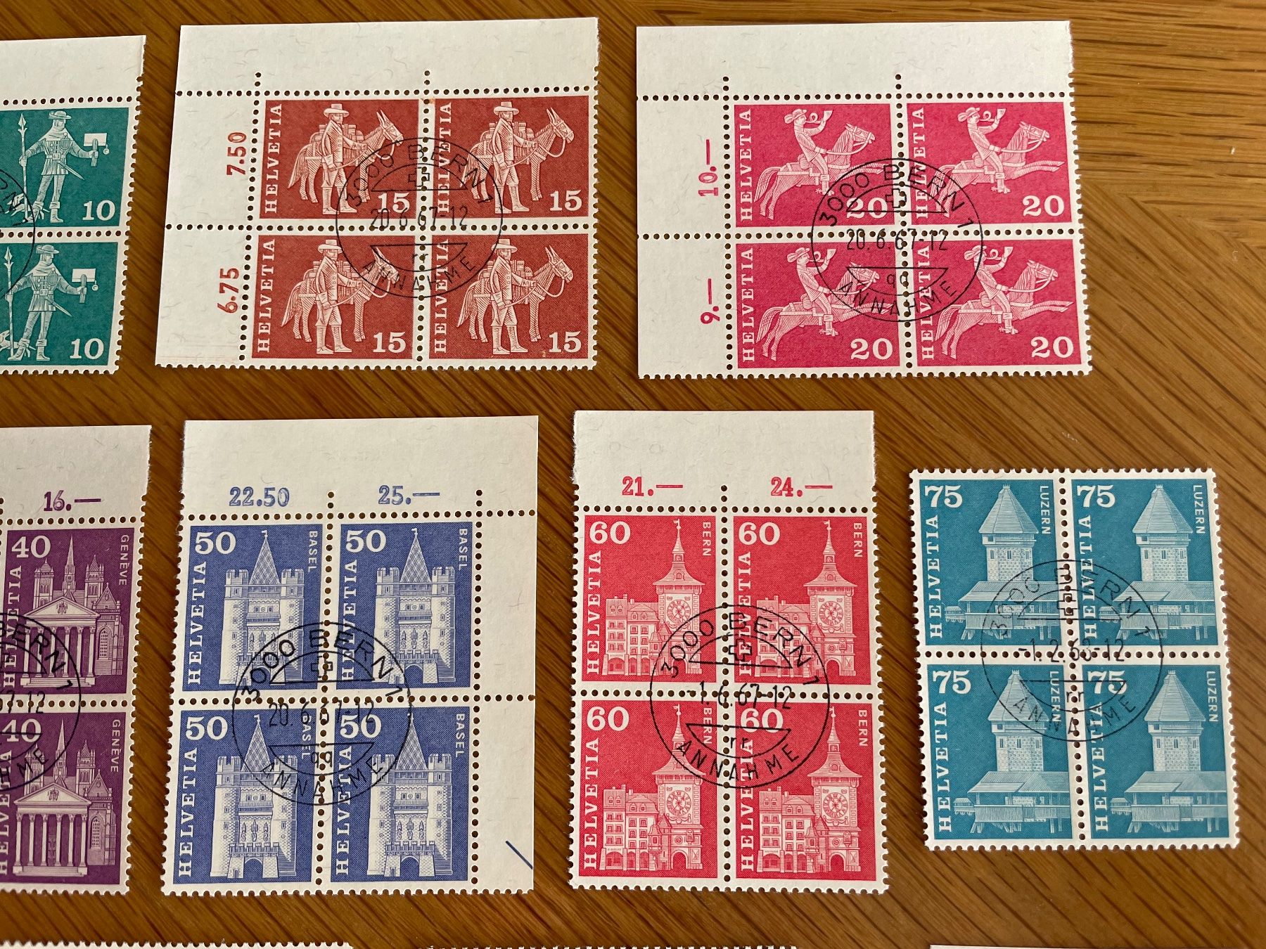 Tutti i francobolli: 15 blocs papier luminescent 1963-67 – Usato da Sonceboz-Sombeval venduto da Comment2 2