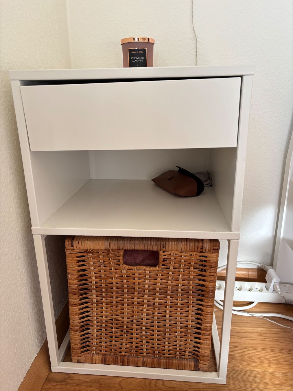 Ikea Comodini: Nachttisch weiss – Usato da Basel venduto da spu_6qhs 1