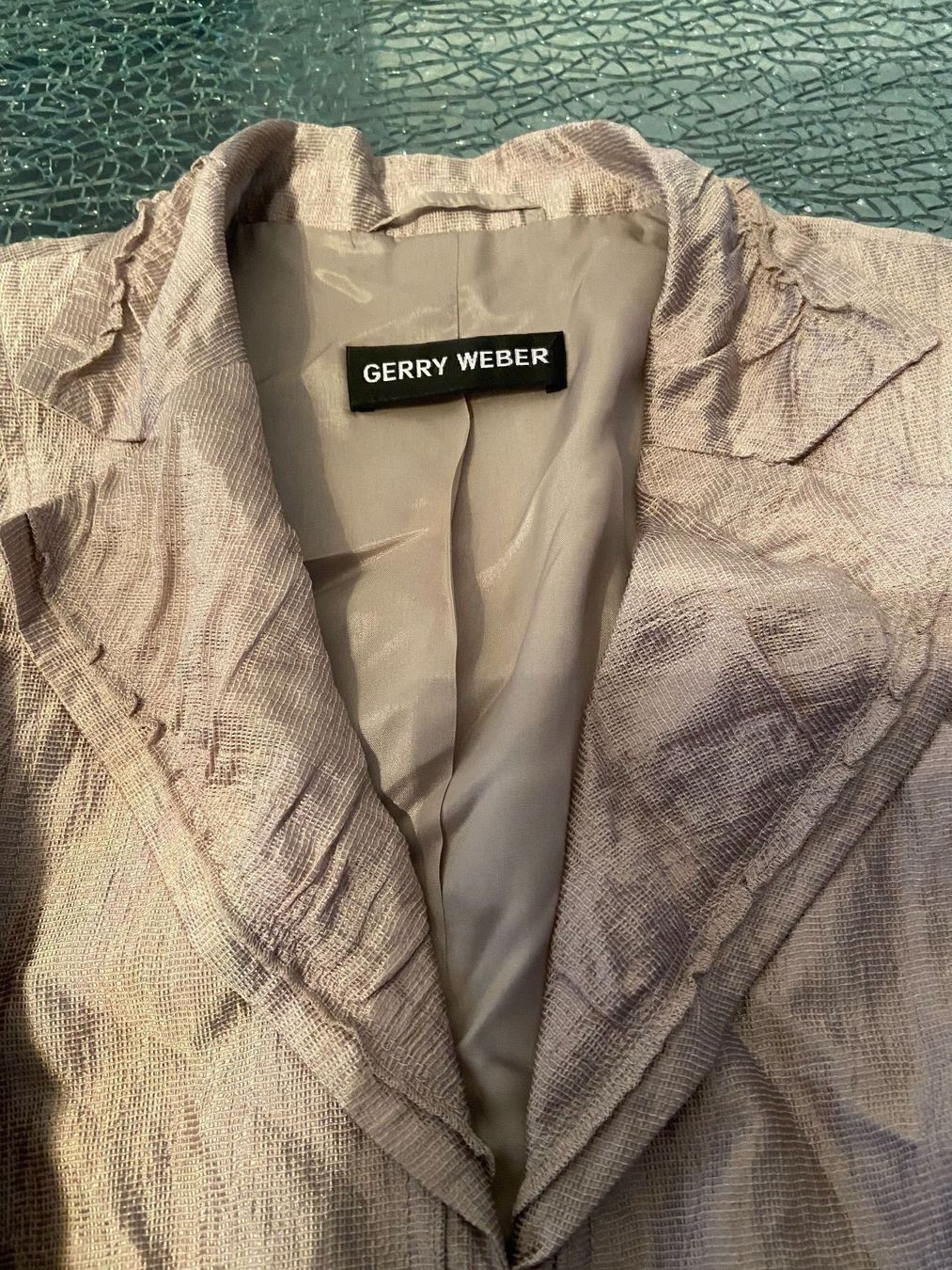 Gerry Weber Camicette: Neue Gerry Weber beige Bluse/Jacke – Nuovo e nell'imballaggio originale da Oftringen venduto da andrax 1