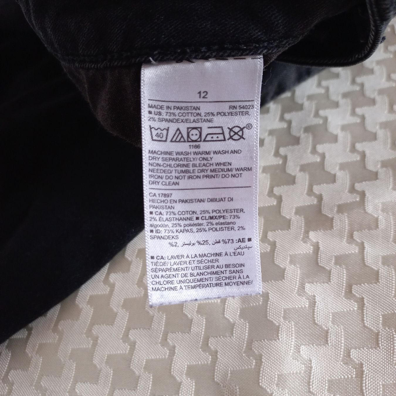 Hosen: Pantalon Old Navy noir taille 40 – Gebraucht aus Dompierre FR von fat_xth5 9