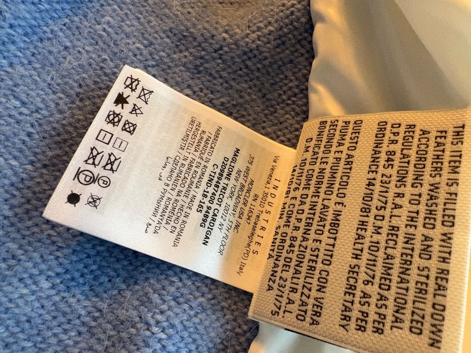 Moncler Giacche: Moncler Grenoble – Nuovo (secondo la descrizione) da Mammern venduto da Rustini 3