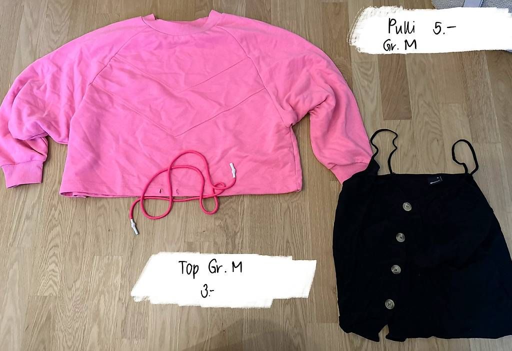 Lotti di vestiti: diverse Damenkleider – Usato da Plaffeien venduto da vany95 1
