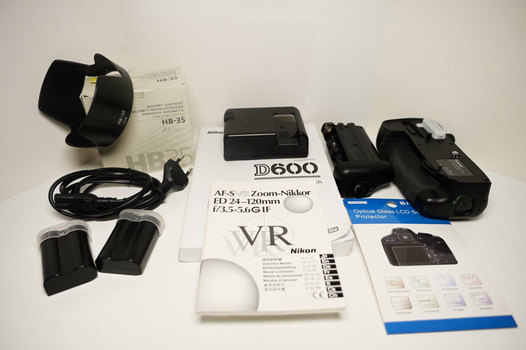 Nikon Fotocamera: Nikon Spiegelreflex D600 und drei Objektive – Usato da Nendeln venduto da Churer 8